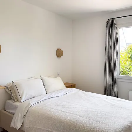 Calme Et Charme En Famille, Cote Sauvage