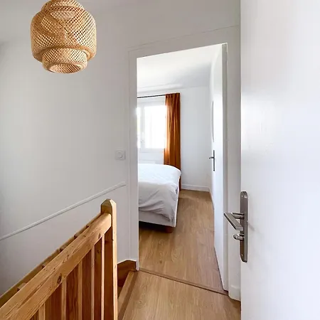 Calme Et Charme En Famille, Cote Sauvage *