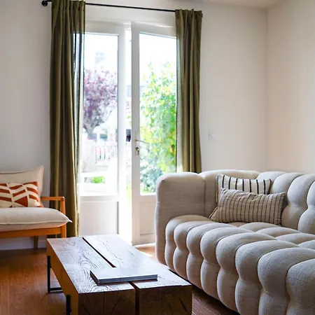 Calme Et Charme En Famille, Cote Sauvage *