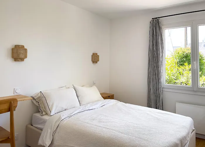 Calme Et Charme En Famille, Cote Sauvage