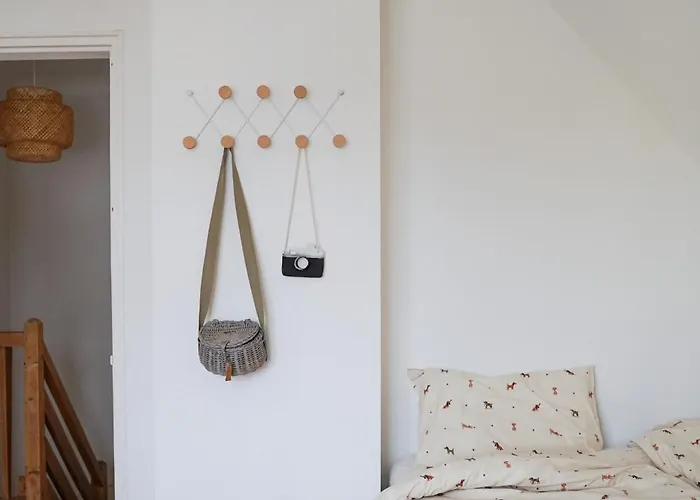 Calme Et Charme En Famille, Cote Sauvage